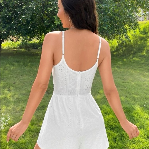 White stretchy eyelet style zip up romper!! - Picture 5 of 5